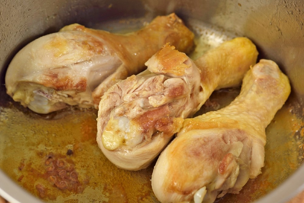 lightly fry the chicken pieces estofado de pollo ingredient chicken drumstick