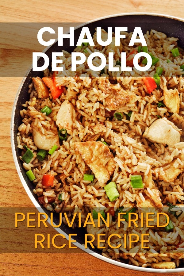 Chaufa de Pollo Recipe: Fried rice and chicken in a pan