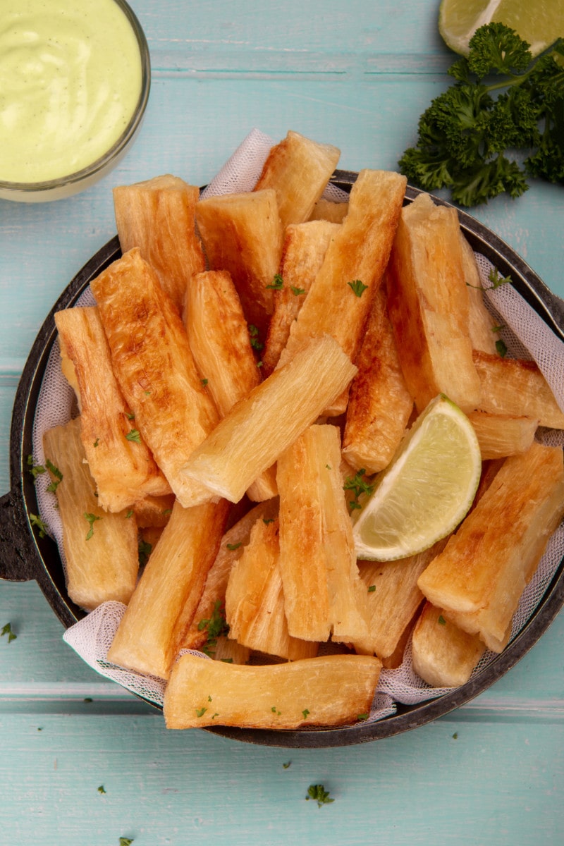 Yucas Fritas Peruvian Recipe With Lime Garnish