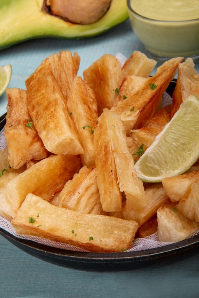 Yuquitas Fritas With Lime Garnish