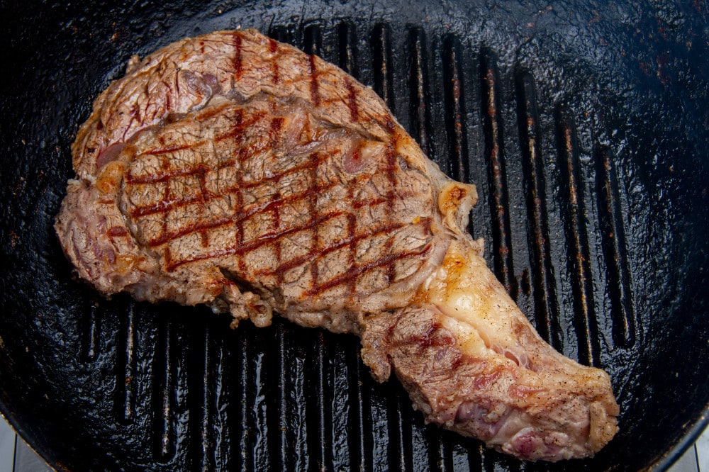 Cook The Lomo Steak On The Grill Pan