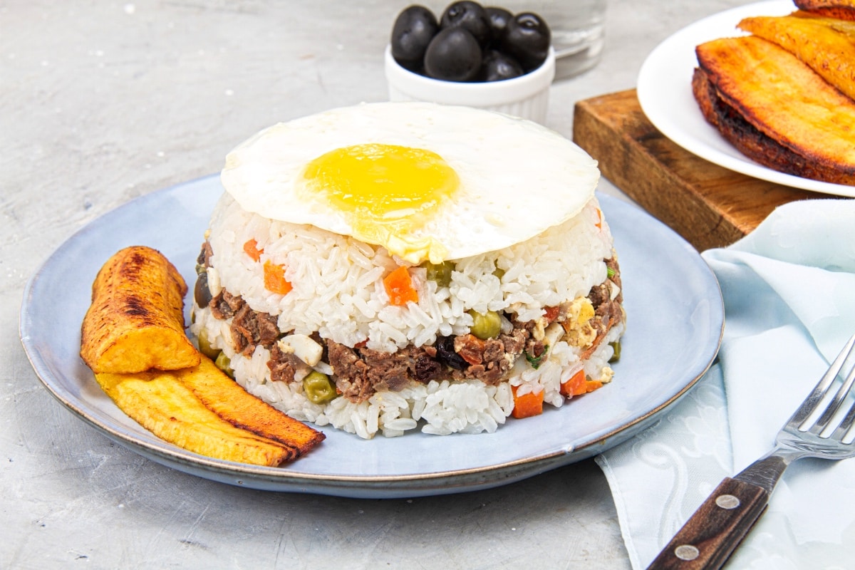 Arroz Tapado - Peruvian Rice with Beef, Peppers, and Tomato