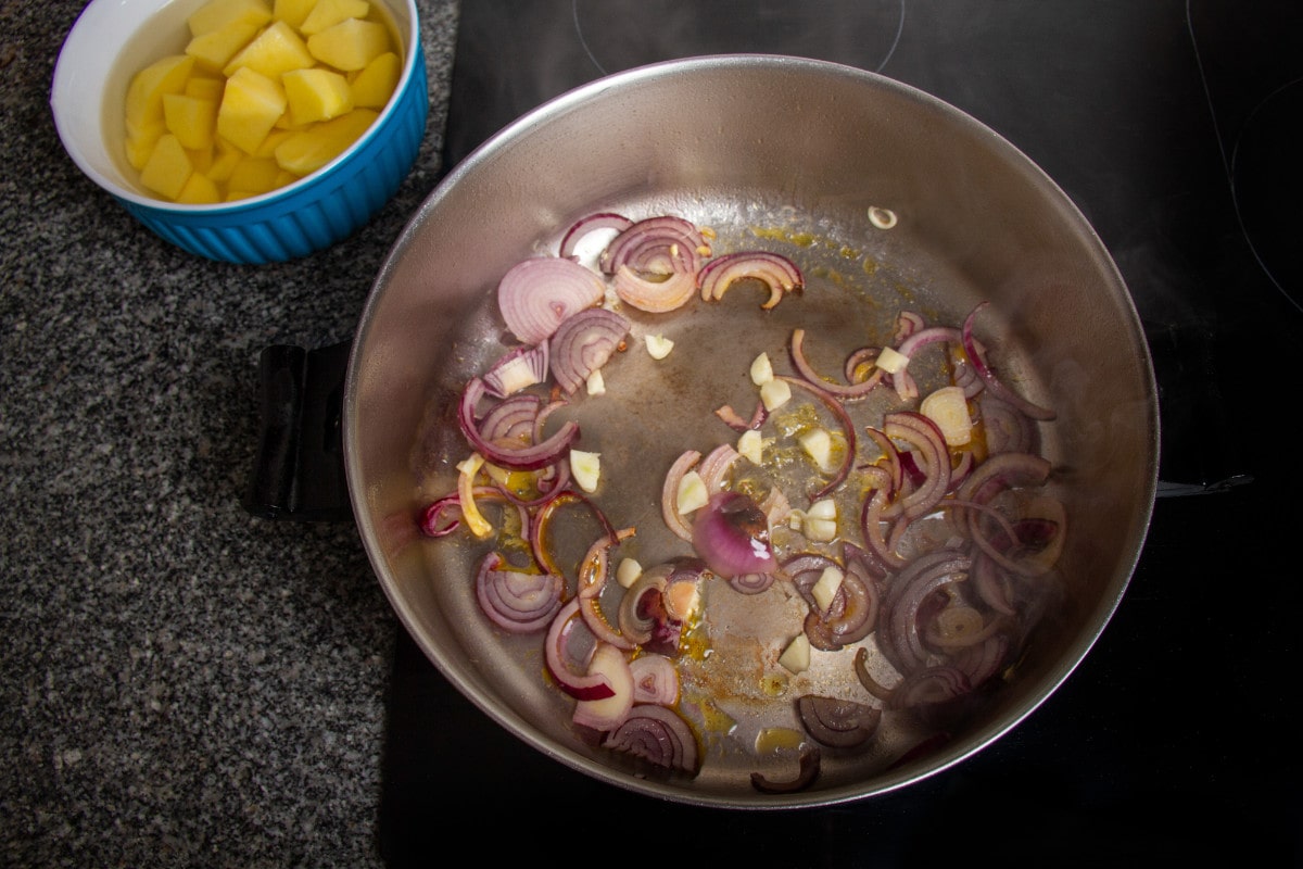 step 4 fry butter garlic onions